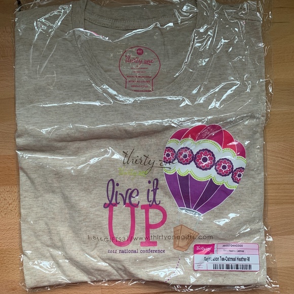 🌻 Thirty One Registration Tee(Oatmeal Heather)2012 M - Picture 1 of 2